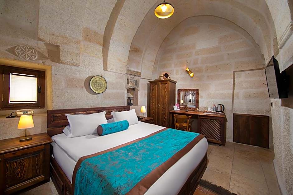 Cappa Via Cave Hotel