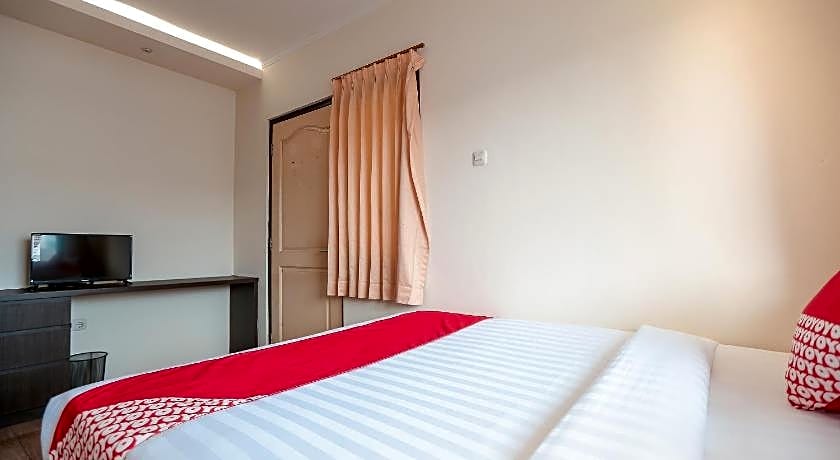 OYO 141 Fatmawati Cozy Residence