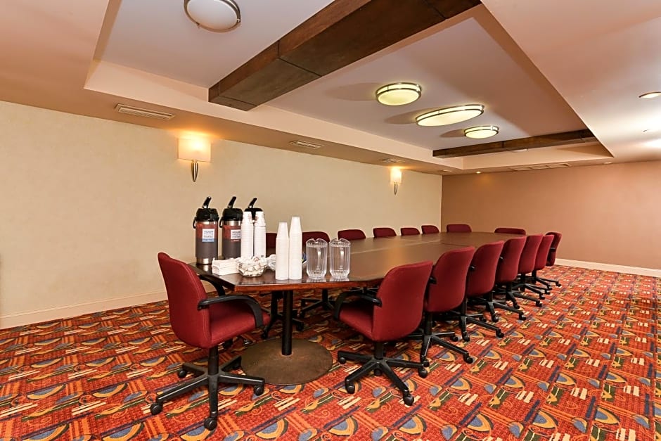 Quality Suites
