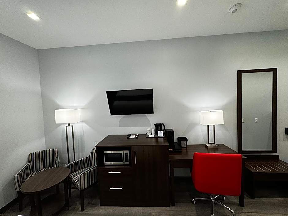 Travelodge by Wyndham Cochrane South