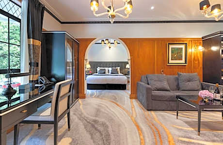 Lodge Suite