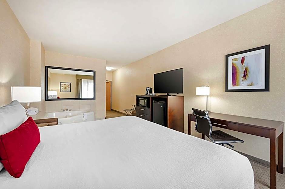 Best Western Plus Howe Inn