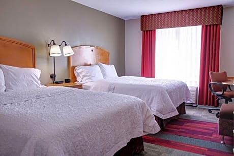 Room with Two Queen Beds - Non-Smoking