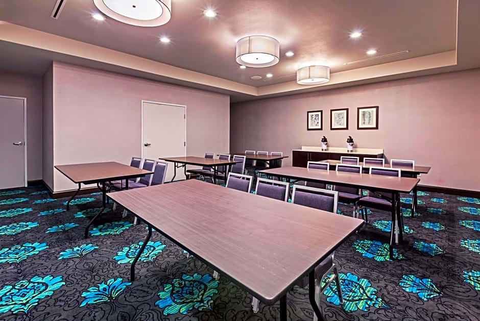 Holiday Inn Express and Suites Killeen-Fort Hood Area By IHG