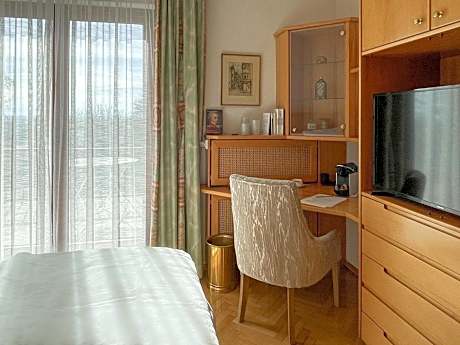 King Room with Balcony