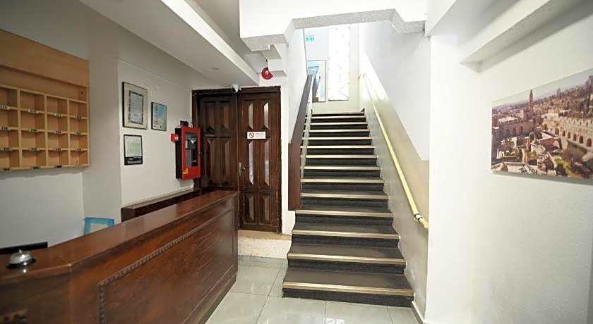 Rivoli Hotel