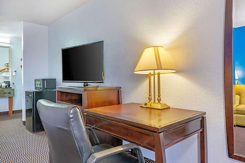 Quality Inn Sarasota North Near Lido Key Beach