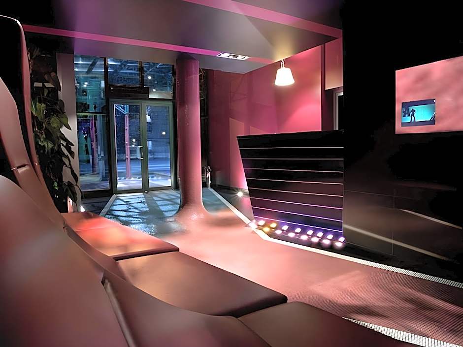 Cosmopolit Premier Art-Hotel
