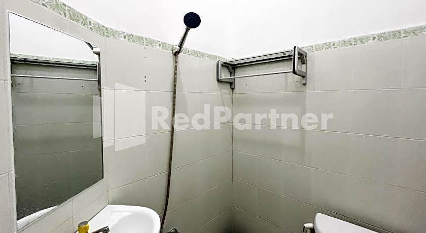 D Palma Near Lokananta Manahan Mitra RedDoorz