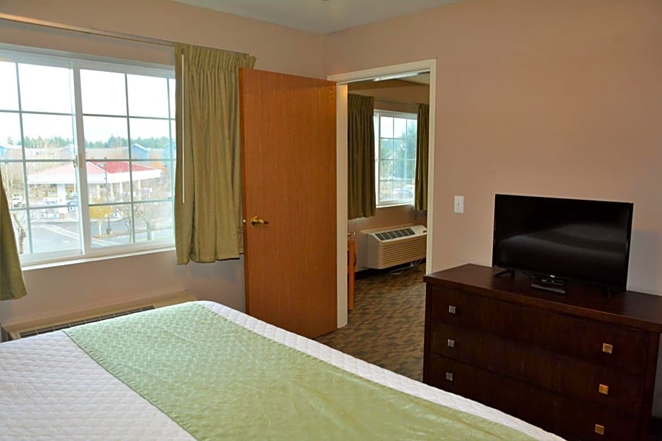 FairBridge Inn & Suites DuPont