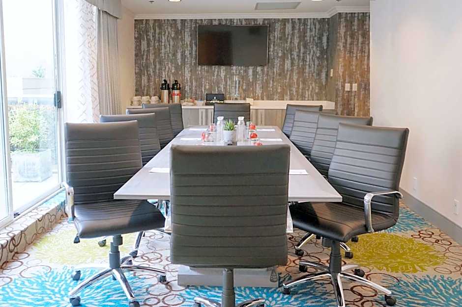 Hampton Inn & Suites, by Hilton - Vancouver Downtown