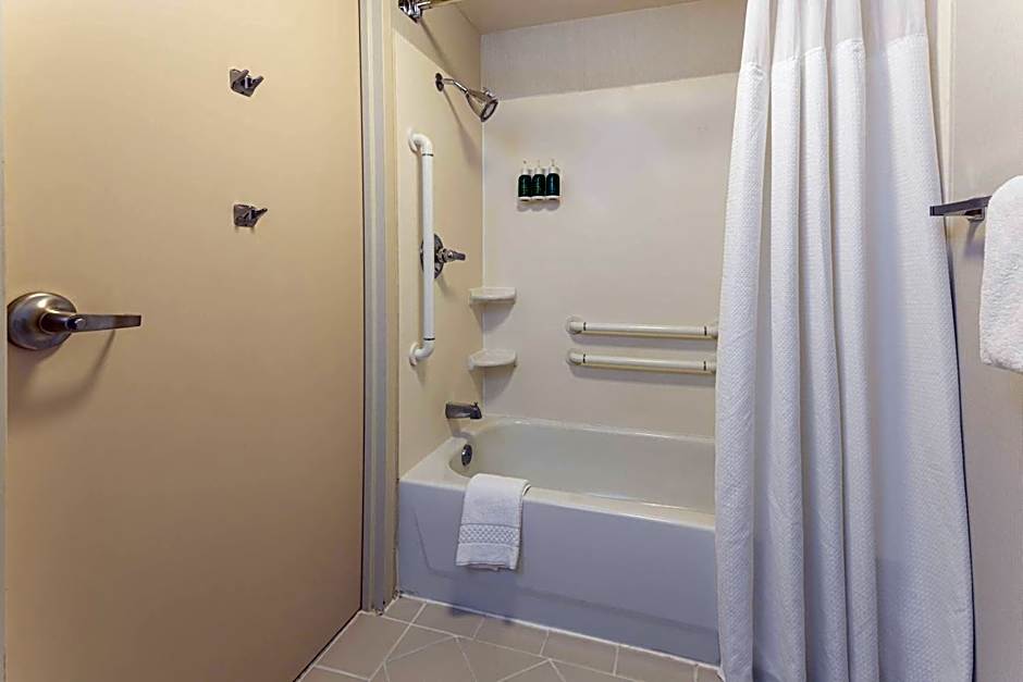Courtyard by Marriott Charlottesville - University Medical Center
