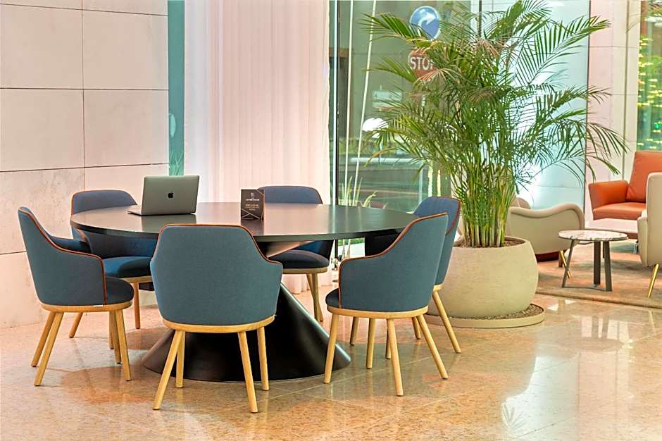 EVOLUTION Cascais-Estoril Hotel