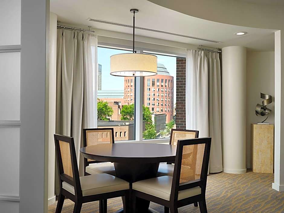 The Inn at Penn, A Hilton Hotel