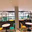 Alexander Hotel Tegal