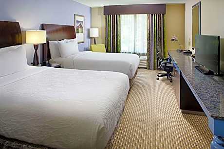 Double Room with Two Double Beds - Mobility Access