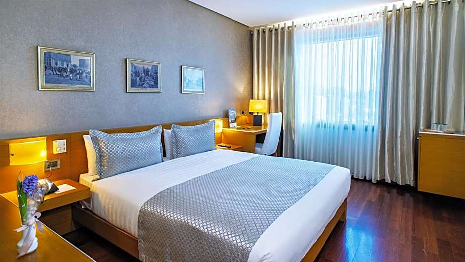 Tirana International Hotel & Conference Center