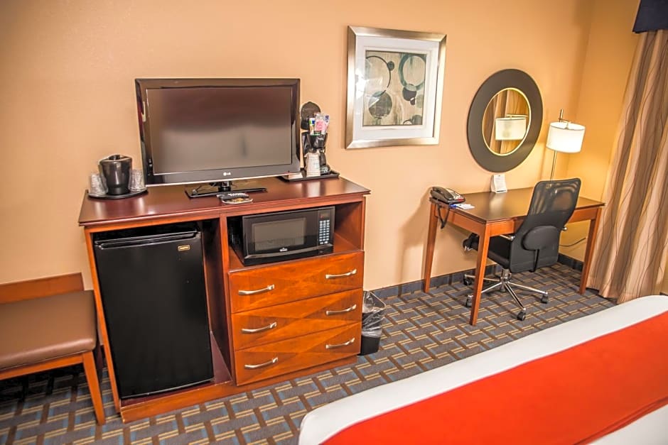 Holiday Inn Express Hotel & Suites Cocoa Beach, an IHG Hotel