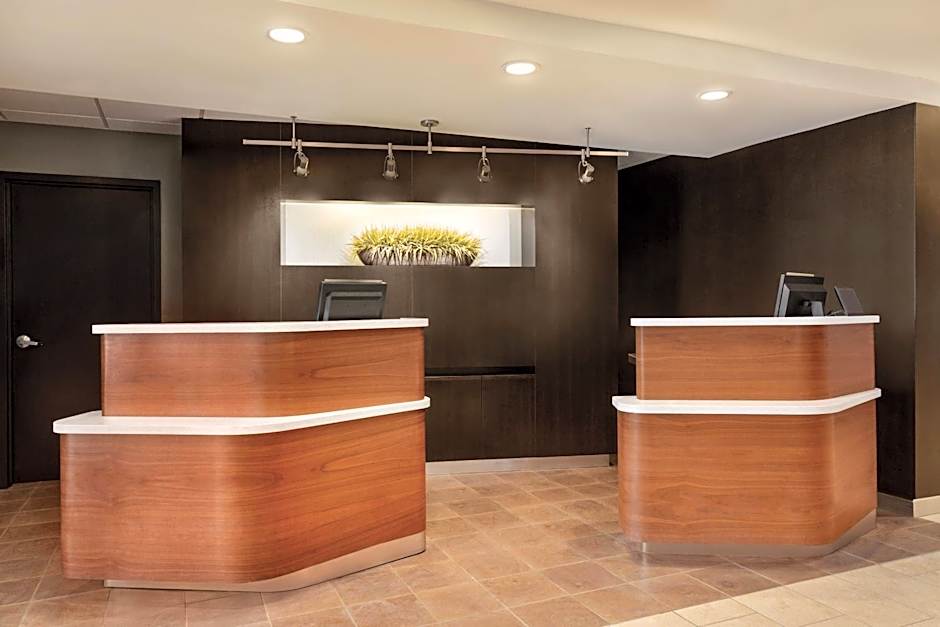 Courtyard by Marriott Topeka