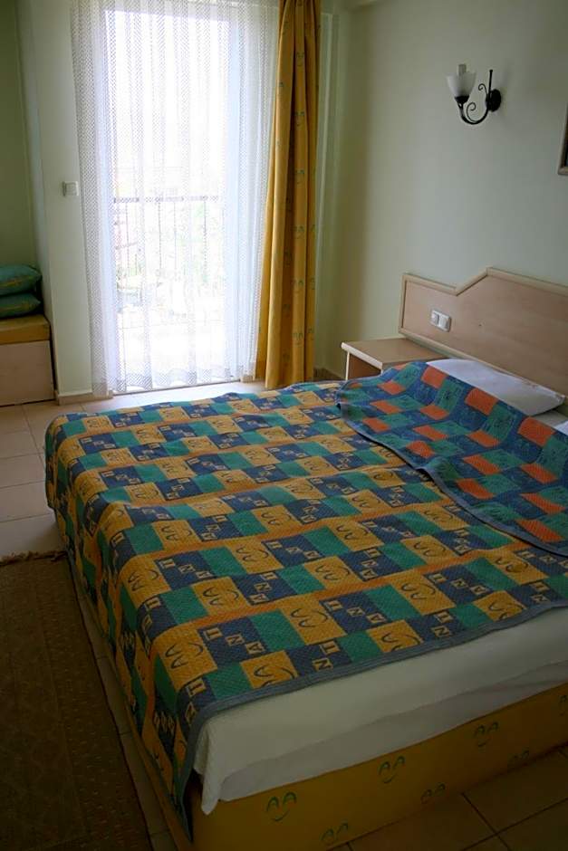 Ant Apart Hotel