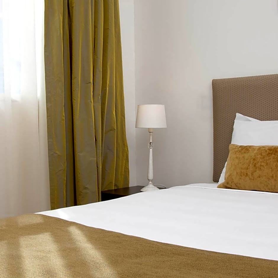 Quest Hamilton Serviced Apartments