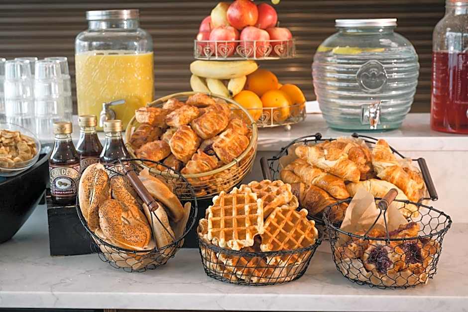 Aspect Hotel Park West