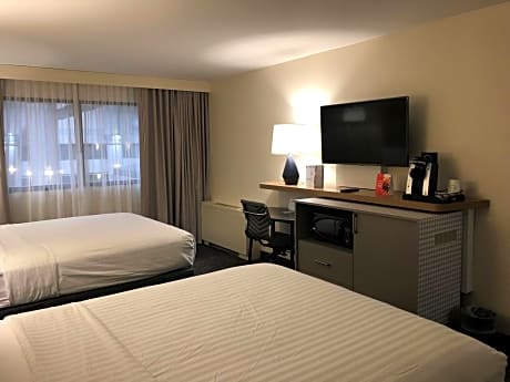 Premium Queen Room with Two Queen Beds
