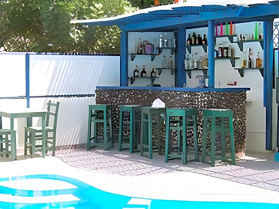 Anny Studios Perissa Beach