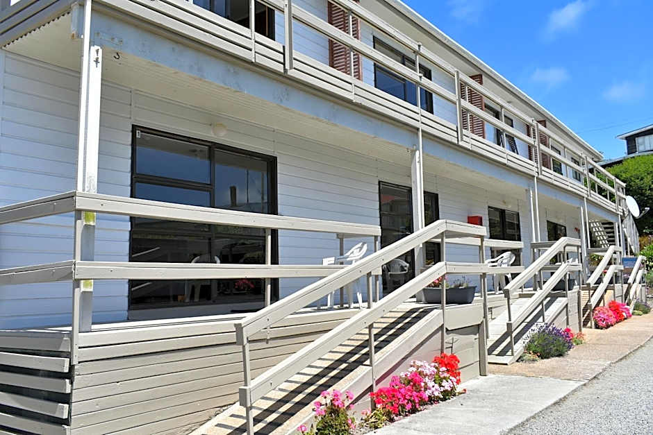 Moeraki Beach Motels