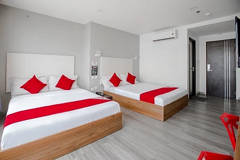 OYO 666 Mc Hotel Fairview