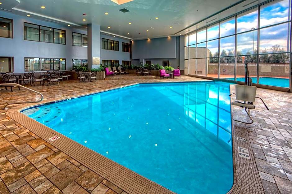 DoubleTree By Hilton Decatur Riverfront