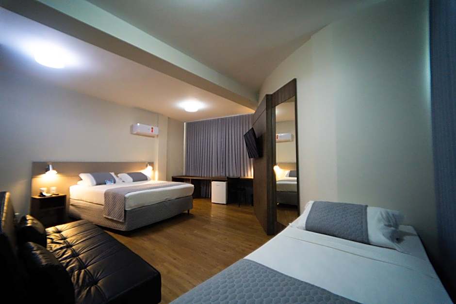 Hotel Valerim Itajaí / Navegantes