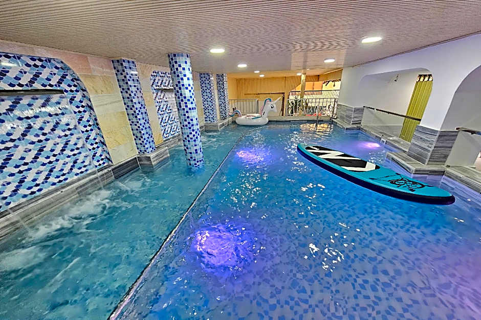 Tuyet Lan Hotel