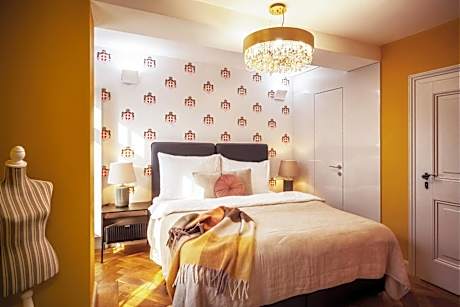Two-Bedroom Deluxe Apartment with Balcony
