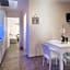 White Suite & Apartments