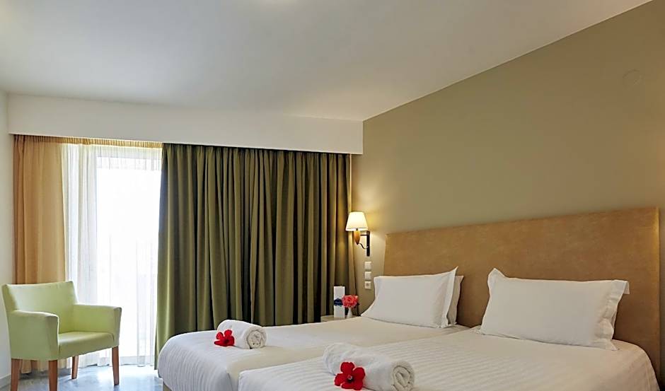 Giannoulis – Santa Marina Beach Hotel