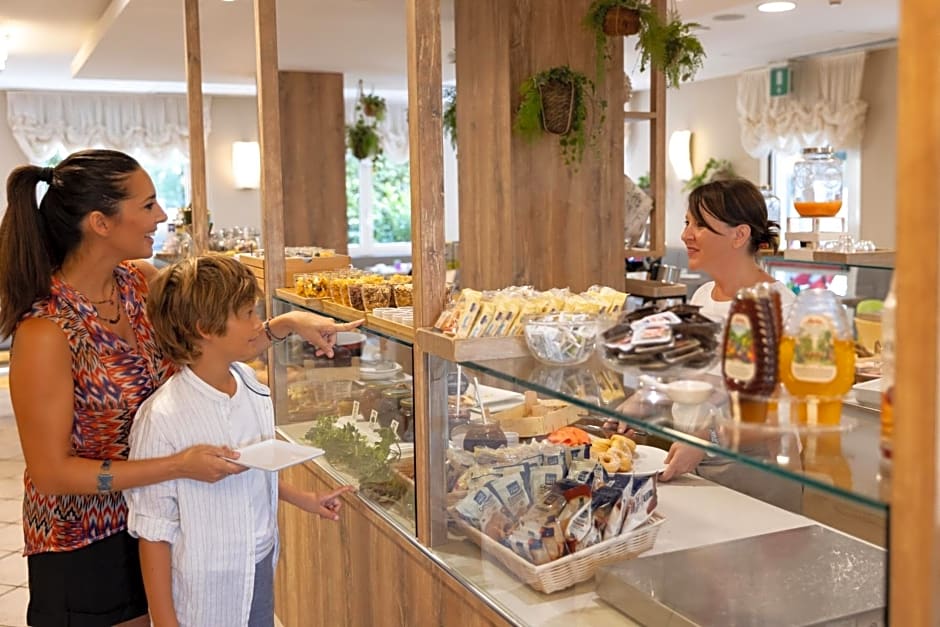 Pinetina Mare Baby Family Hotel