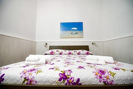 One-Bedroom Apartment (4 Adults)