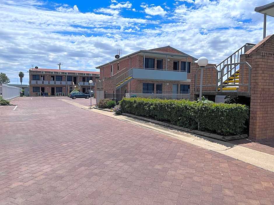 Spa Village Travel Inn