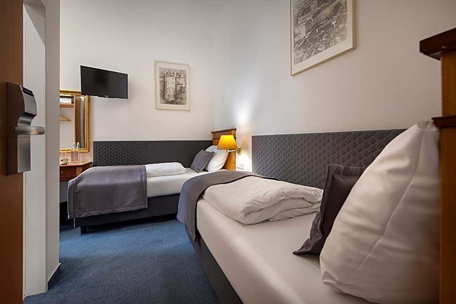 Prague Season Hotel
