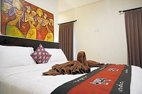 Suite with Pool View