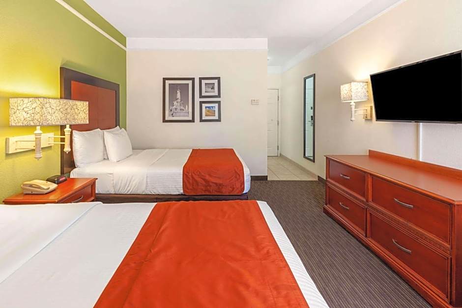 La Quinta Inn & Suites by Wyndham Cd Juarez Near US Consulate