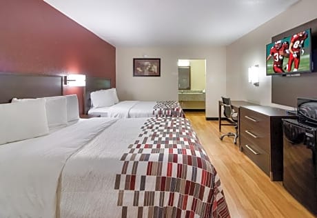 Deluxe Room with Two Queen Beds Smoke Free