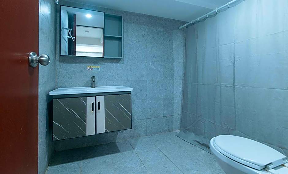 Rcee Place by RedDoorz