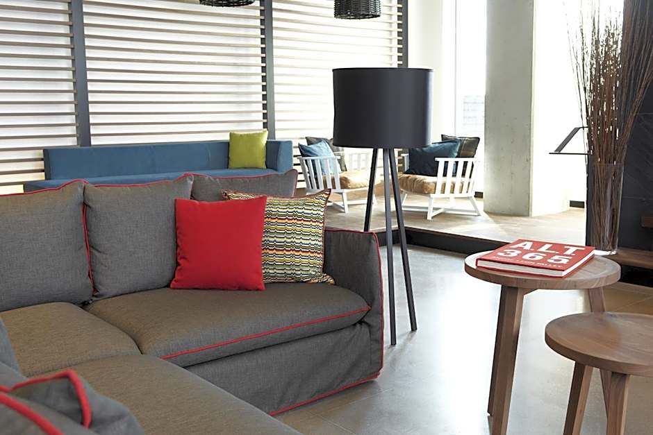 Alt Hotel Toronto Pearson