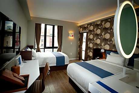 Double full with Balcony