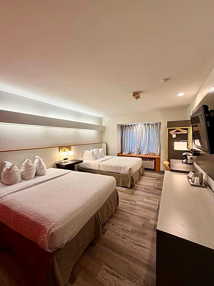 Ramada Limited Bloomington