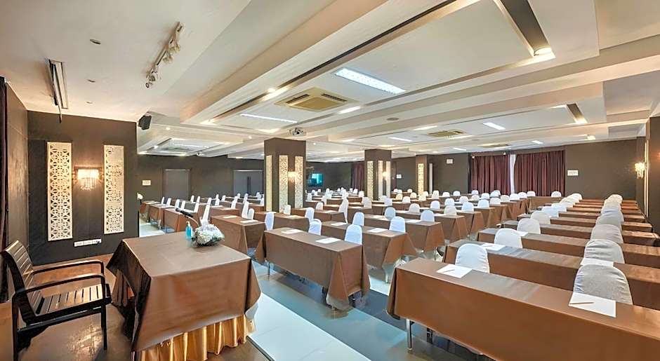The Legacy Convention Hotel