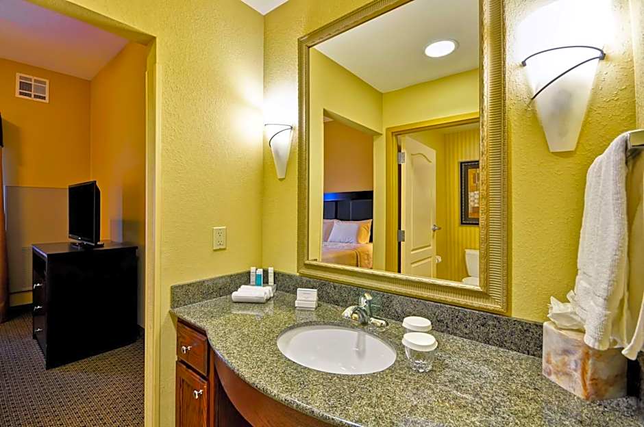 Homewood Suites By Hilton Tulsa South