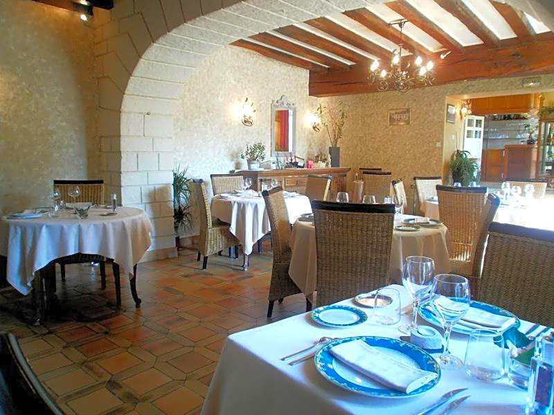Logis Hôtel Auberge De L'ecole